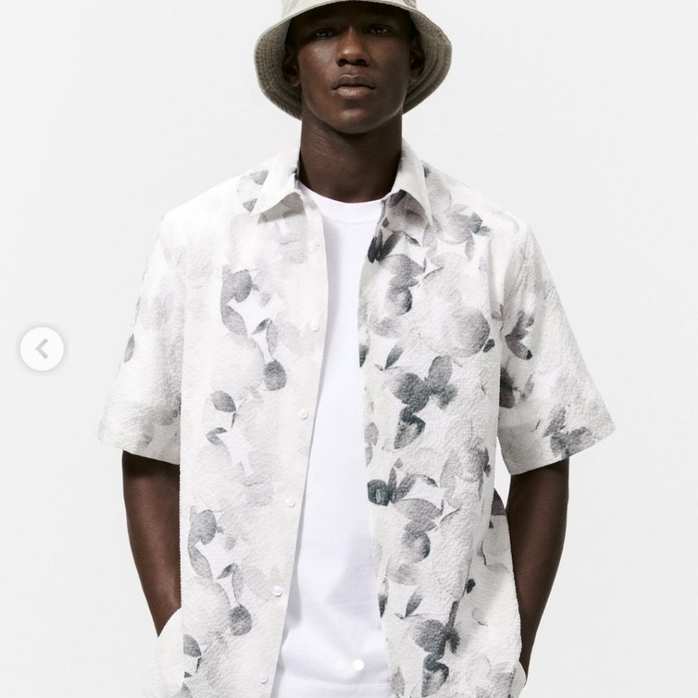Zara Printed Seersucker Lightweight Buttondown Short Sleeve Shirt Sm I52